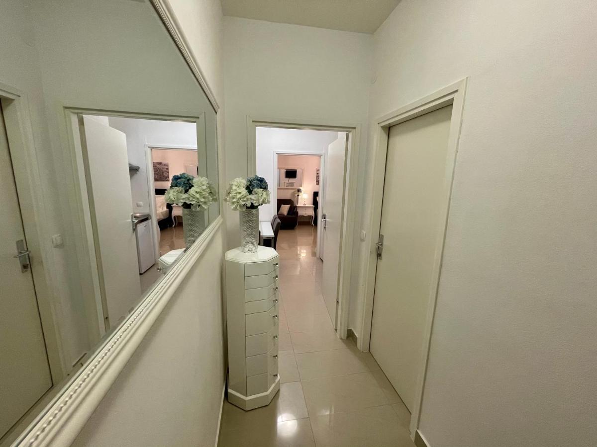 Central Square Guest House Zadar Exterior photo