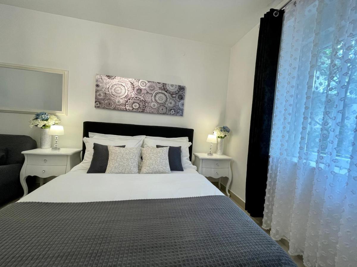 Central Square Guest House Zadar Exterior photo