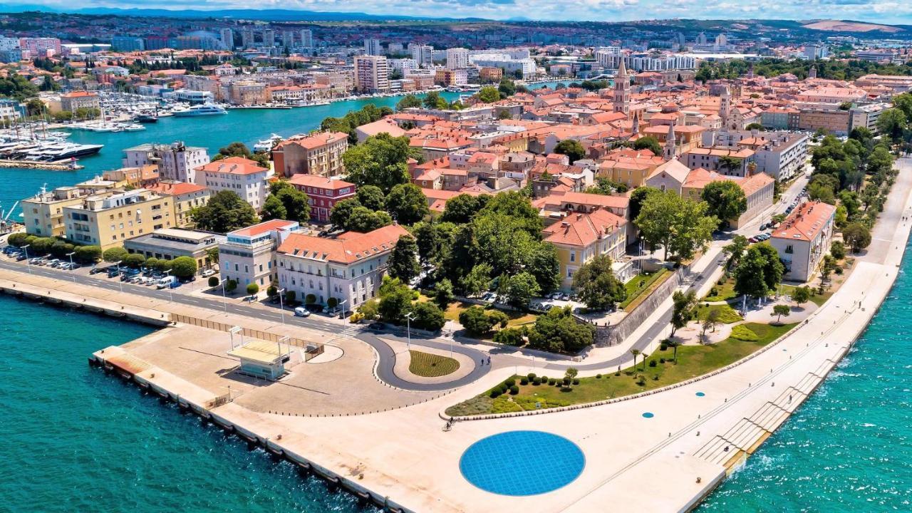 Central Square Guest House Zadar Exterior photo
